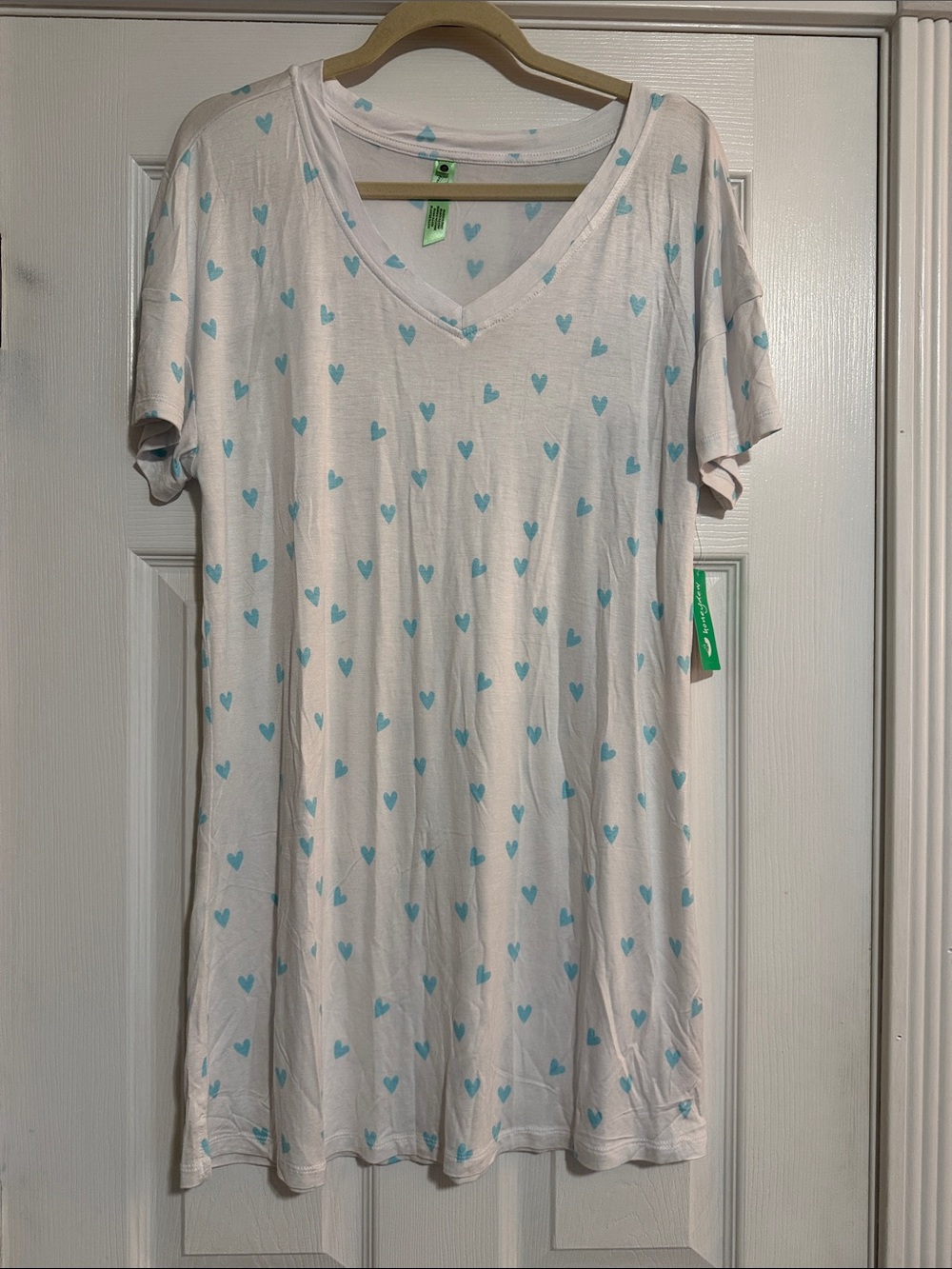 Honeydew Intimates White V-Neck Nightshirt with Light Blue Heart Print